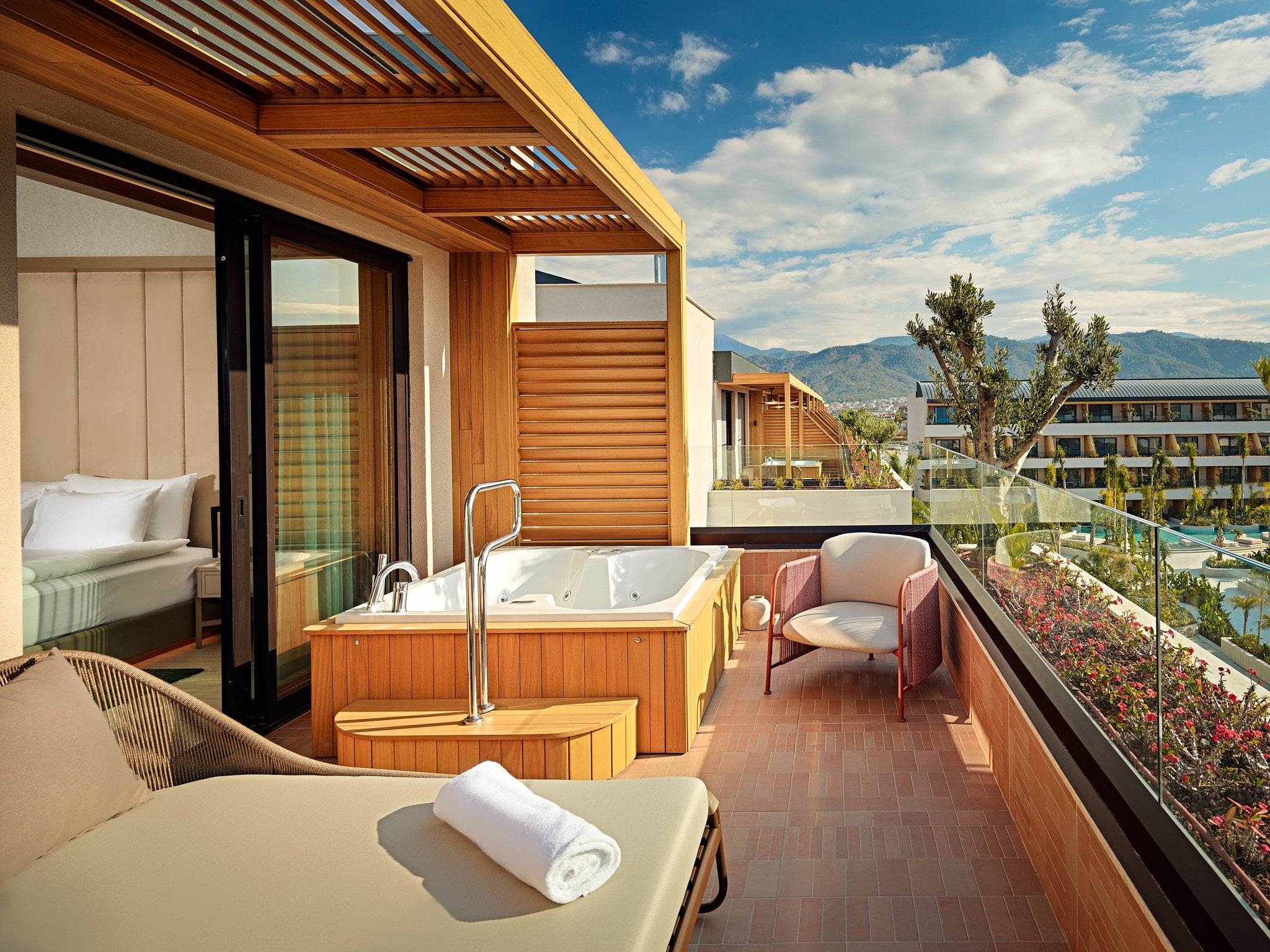 Club Jacuzzi Süit 3